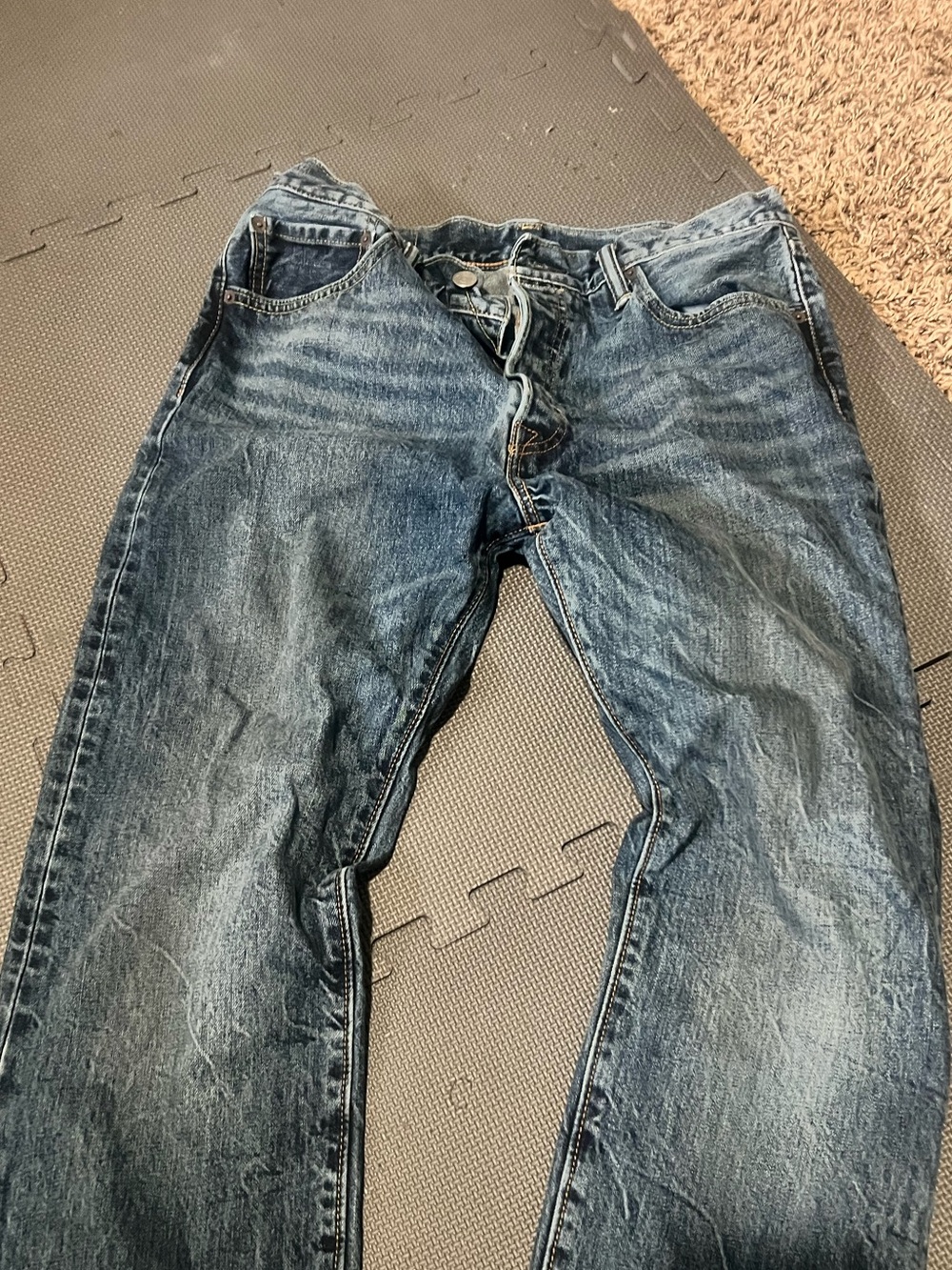 Button-fly Levi’s 501 32x30